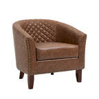 Sillón moderno de polipiel con ribete de tachuelas y giratorio