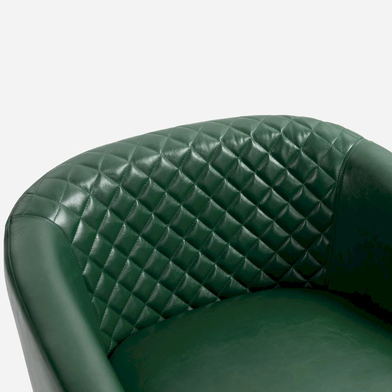 Sillón moderno de polipiel con ribete de tachuelas y giratorio